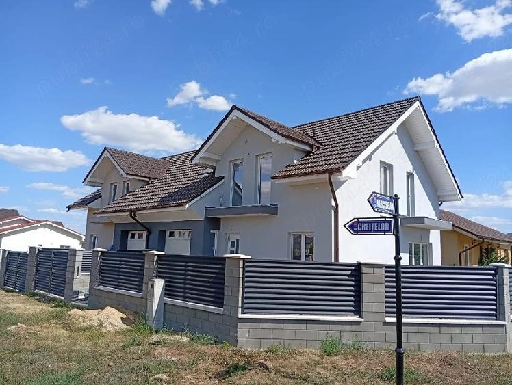 Casă cu Teren 238 Mp în Sânandrei