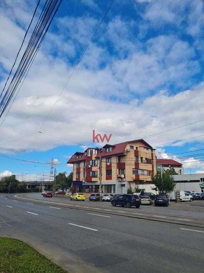 Apartament cu 2 camere decomandat, mobilat în Podul de Piatră
