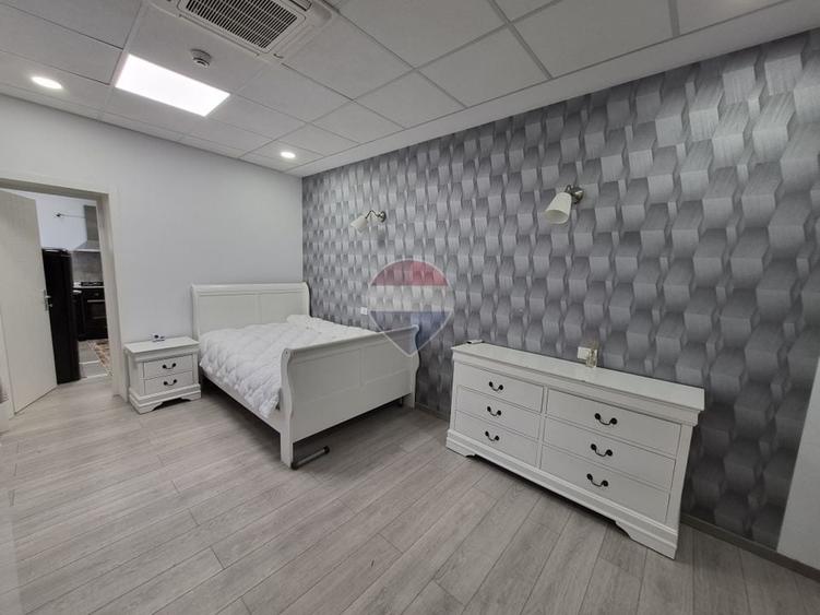 Apartament cu 2 camere semidecomandat, mobilat în Apărătorii Patriei