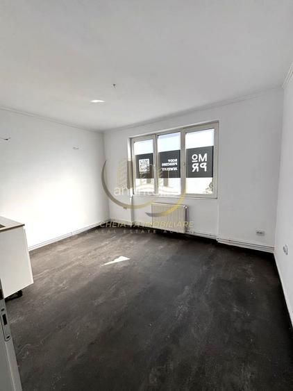 Cluj Napoca 3 camere, 70 mp, etaj 1 Piata Mihai Viteazul Centrala proprie