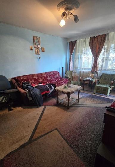 Apartament cu 2 camere decomandat în Dacia