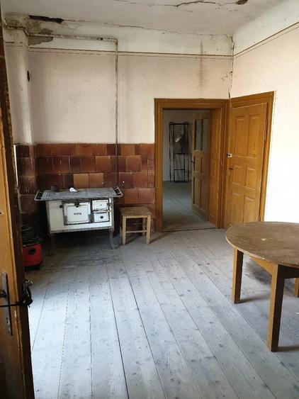 Casă cu 4 camere cu Teren 1075 Mp în Bălcaciu
