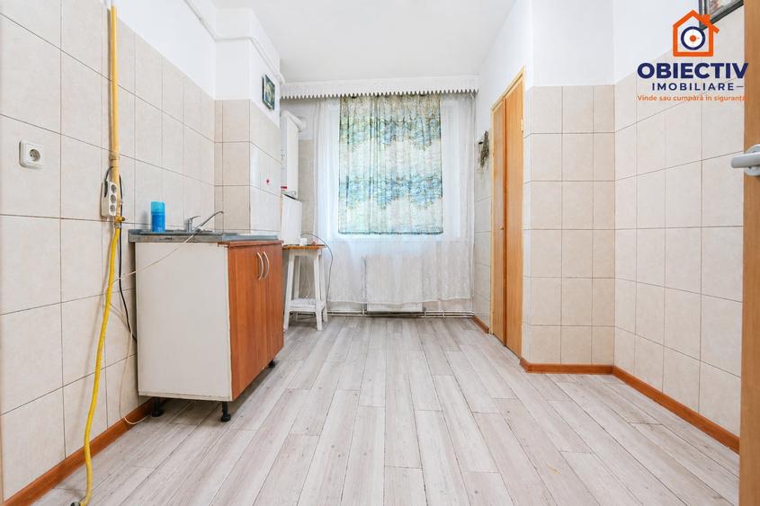 Apartament cu 3 camere decomandat în 1 Mai