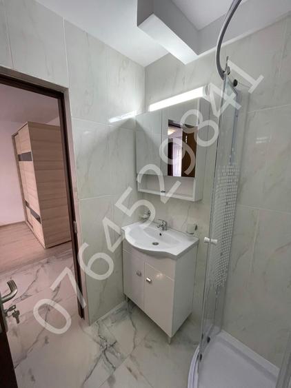 Garsonieră decomandată în Teiul Doamnei