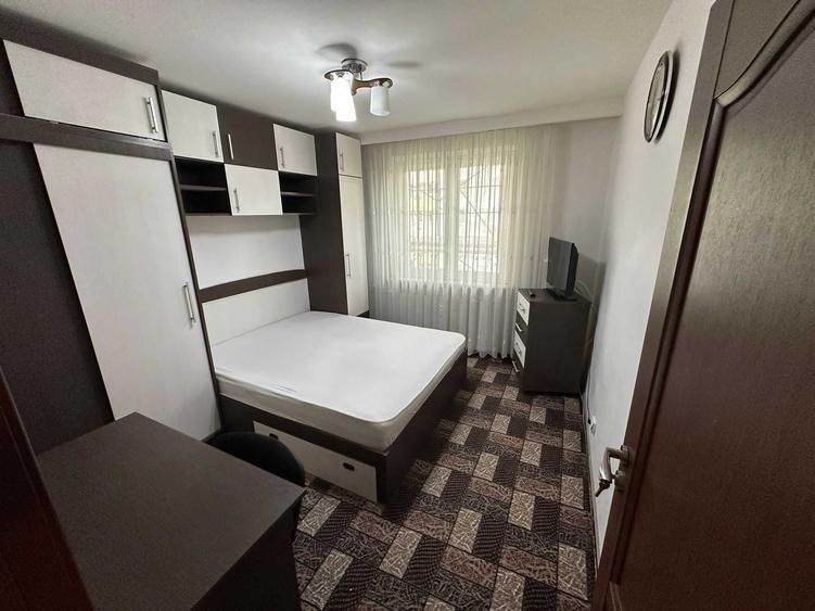 Apartament cu 4 camere decomandat în Chișinau