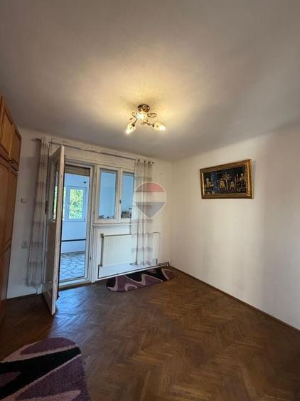 Casă cu 4 camere de vânzare în Bucurestii Noi | 15 min Metrou - 31