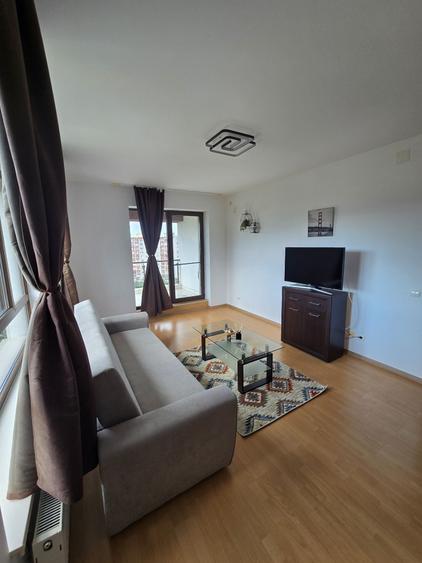 Apartament cu 2 camere decomandat în Noua