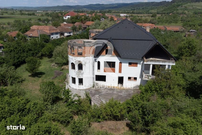Casă cu 4 camere în Gheghie