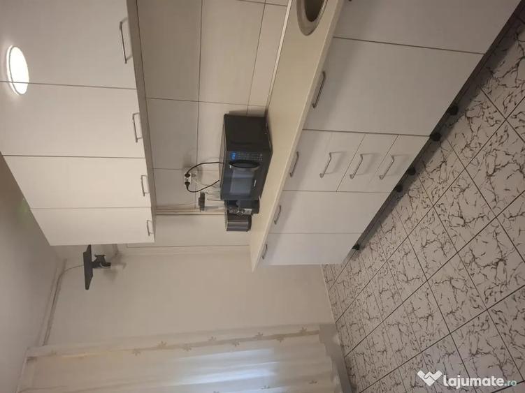Apartament cu 2 camere decomandat în Lacul Tei