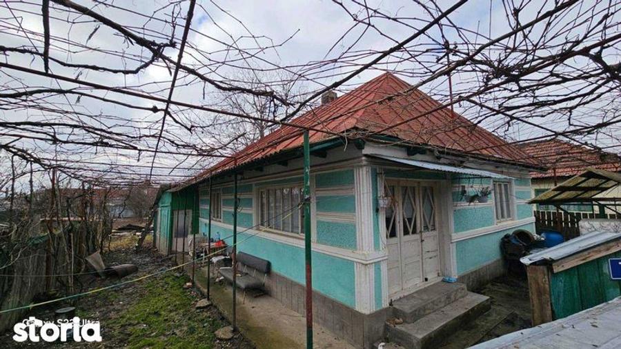 Casă cu 3 camere cu Teren 70 Mp în Central