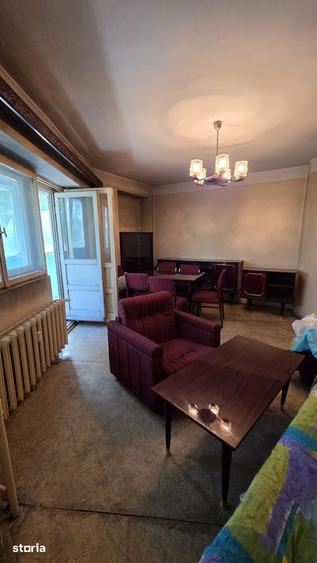 Apartament cu 2 camere decomandat în Gara de Nord