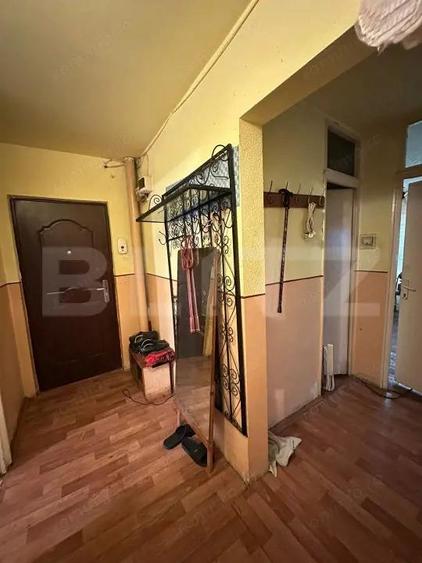 Apartament cu 3 camere decomandat în Liliacului