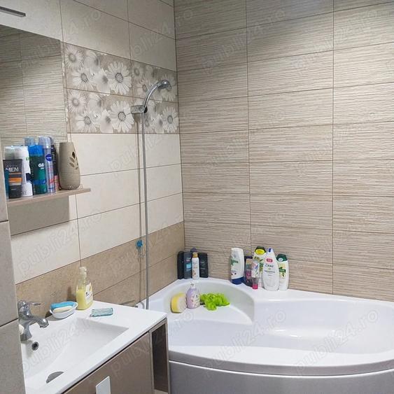 Casă cu 5 camere cu Teren 505 Mp în Câmpinița