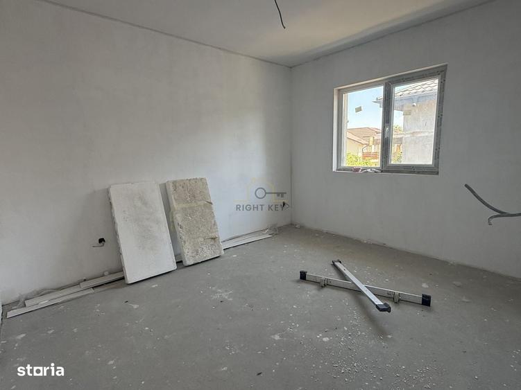 Casă cu 4 camere cu Teren 250 Mp în Domnești