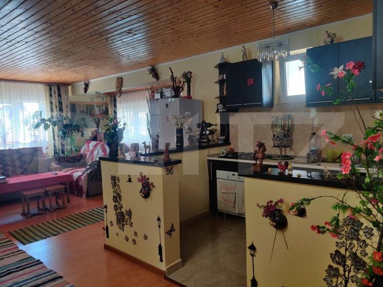 Apartament cu 3 camere decomandat, mobilat în Codlea