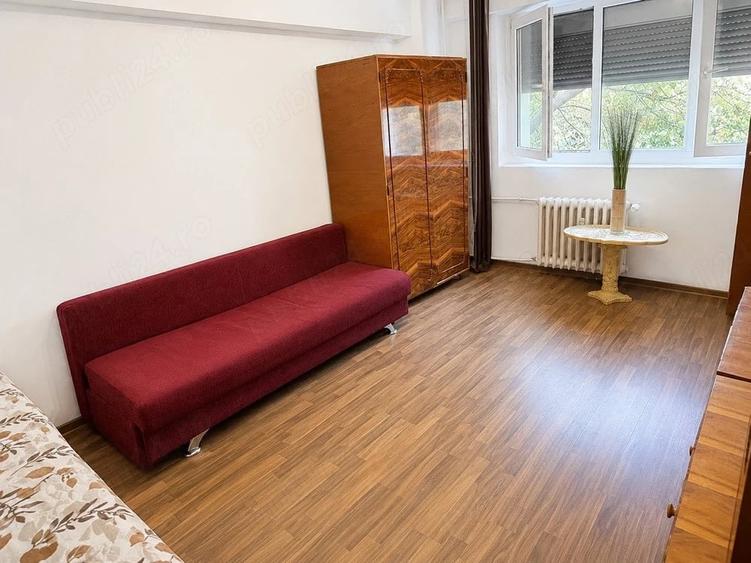 Garsonieră decomandată în Aradului