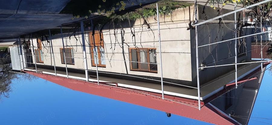 Casă cu 4 camere cu Teren 800 Mp în Central