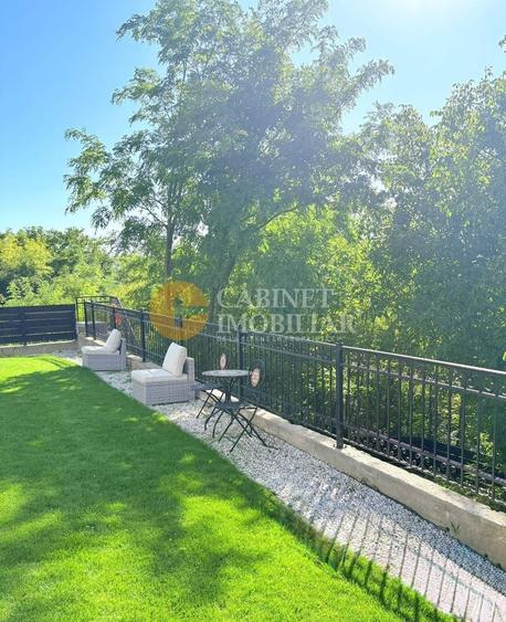 Casă individuală cu 5 camere cu Canalizare în Valea Lupului