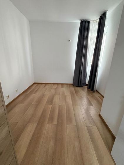 Casă cu 4 camere cu Teren 140 Mp în Tunari