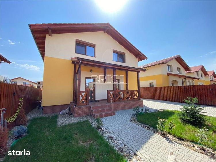 Casă cu 4 camere cu Teren 500 Mp în Cristian