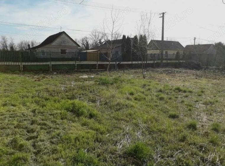 Teren de 1290 mp, în Turnu
