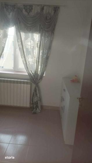 De vanzare apartament 3 camere, Fagaras - 1