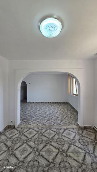 Apartament cu 4 camere în Central