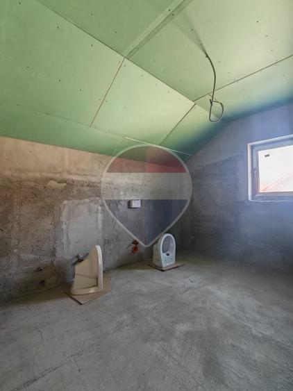 Casă individuală cu 5 camere cu Teren 570 Mp în Nord-Vest