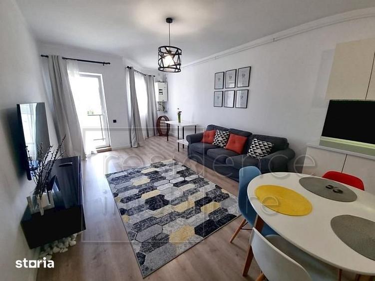 Apartament cu 3 camere semidecomandat, mobilat în Bună Ziua