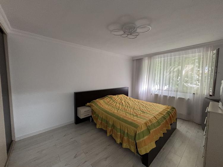 Apartament cu 3 camere semidecomandat, mobilat în Theodor Pallady