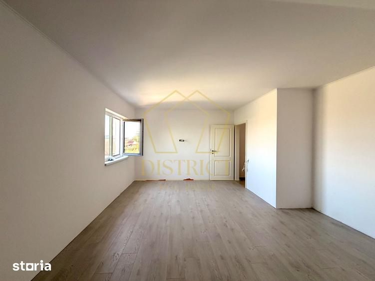Casă cu 4 camere cu Teren 250 Mp în Moșnița Veche