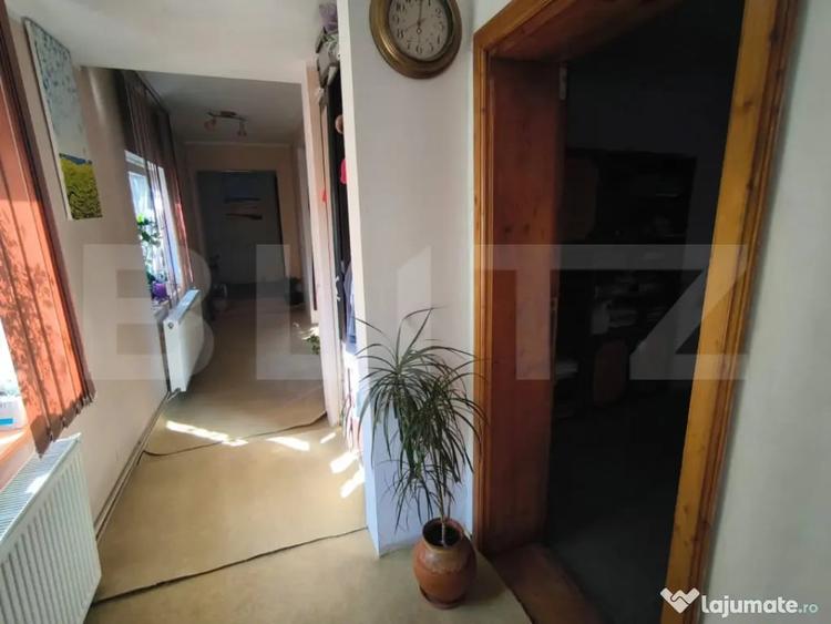 Casă cu 3 camere cu Teren 559 Mp în Romanești