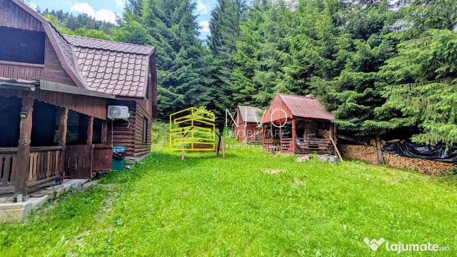 Casă cu 4 camere cu Canalizare în Sălard