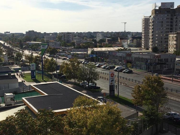Apartament cu 2 camere decomandat în Mihai Bravu