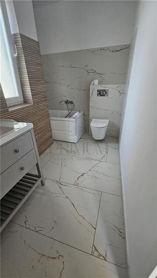 Duplex cu 4 camere cu Canalizare în Moșnița Nouă