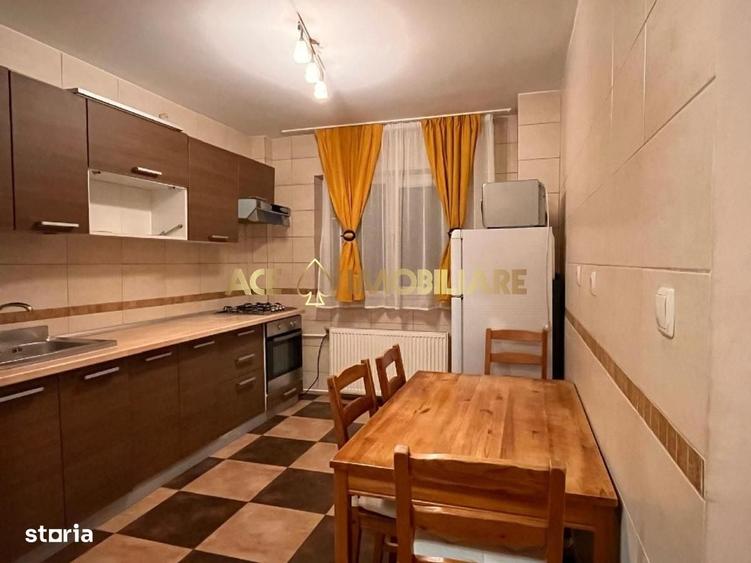 Apartament cu 3 camere în Tineretului