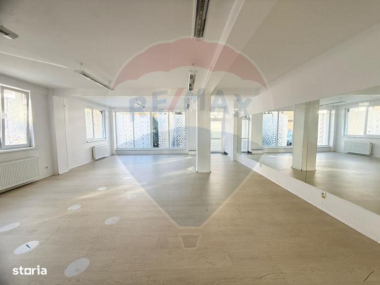 Apartament cu 4 camere în Vârteju