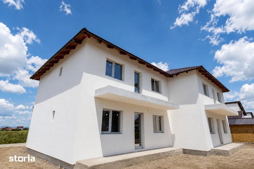 Casă cu 4 camere cu Teren 110 Mp în Sânpetru