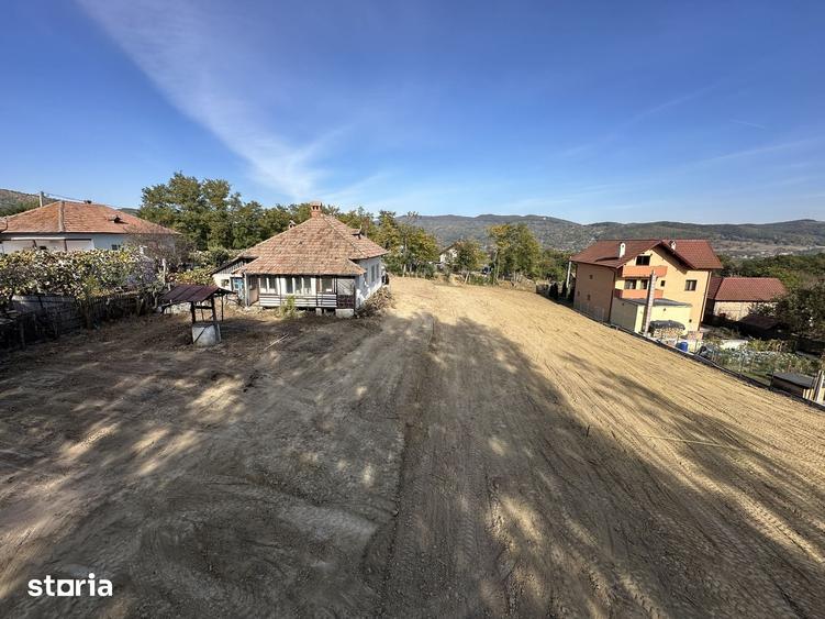 Teren de 440 mp, în Bujoreni