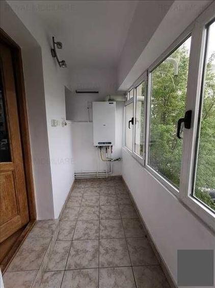 Apartament cu 3 camere decomandat în Ultracentral