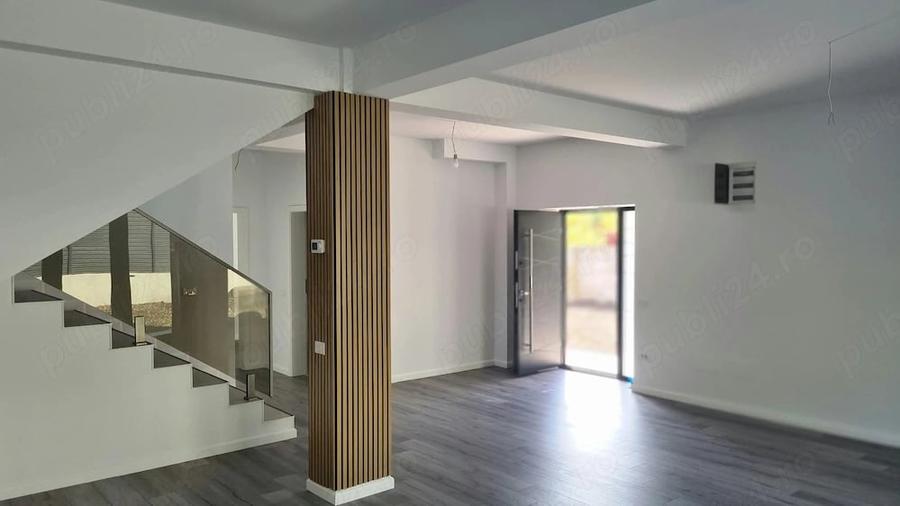 Casă cu 6 camere cu Teren 500 Mp în Tunari