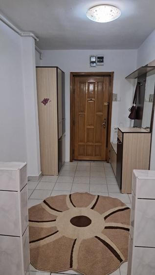 Apartament cu 2 camere decomandat în Astoria