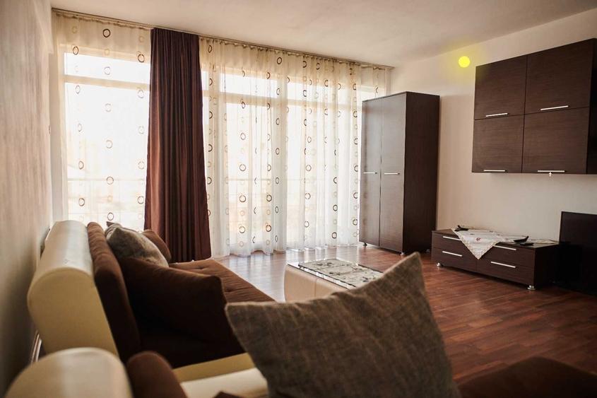 Apartament cu 2 camere decomandat în Exterior Vest