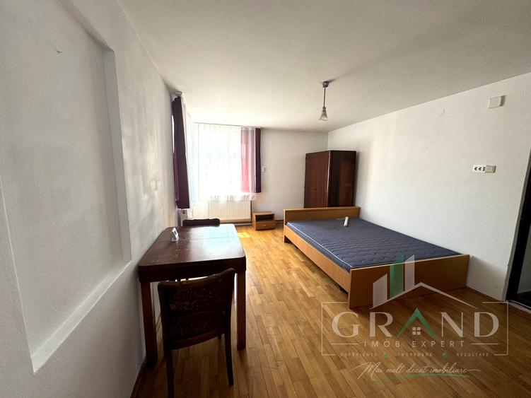 Casă individuală cu 4 camere cu Canalizare în Semicentral