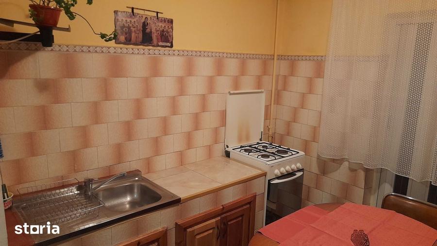 Apartament cu 2 camere decomandat în Ampoi 3