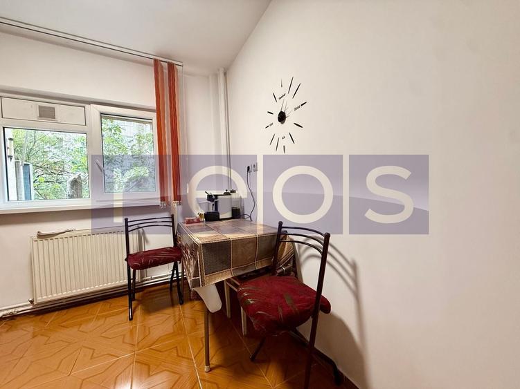 Apartament cu 3 camere decomandat, mobilat în Ozana