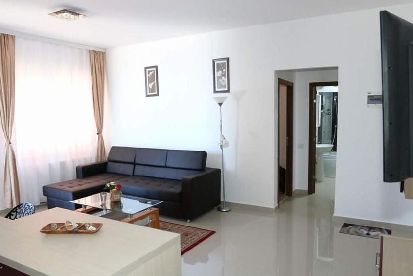Apartament cu 2 camere decomandat în Palazu Mare