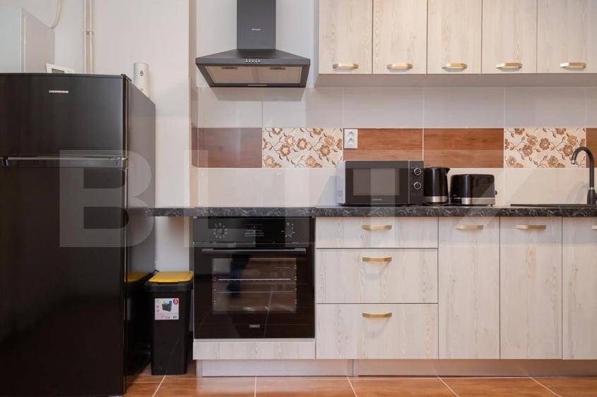 Apartament cu 3 camere decomandat, mobilat în Centrul Civic