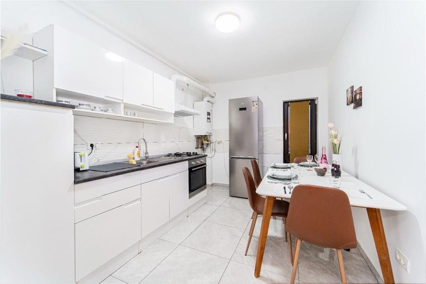 Apartament cu 2 camere decomandat în Central