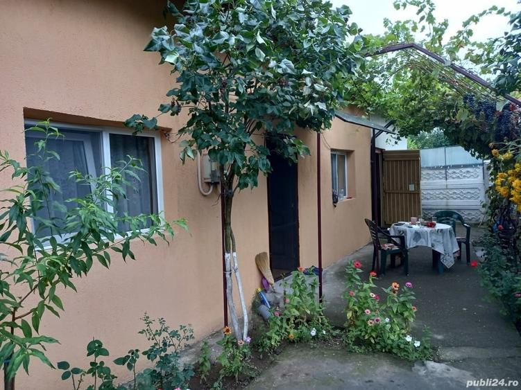 Casă cu 2 camere în Roșiori de Vede
